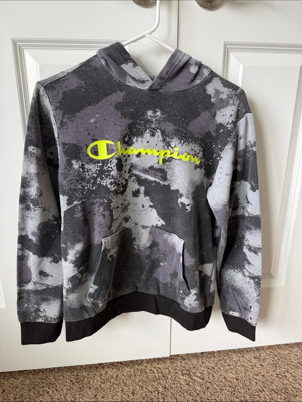 Champion Kids Gray & Black Tie-Dye Hoodie with Neon Yellow Logo